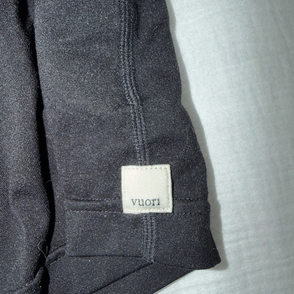 Vuori Black Drawstring Athletic Shorts - Picture 5 of 6